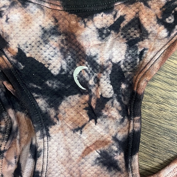 Rust Hendrix Seamless Tank - Picture 3 of 3